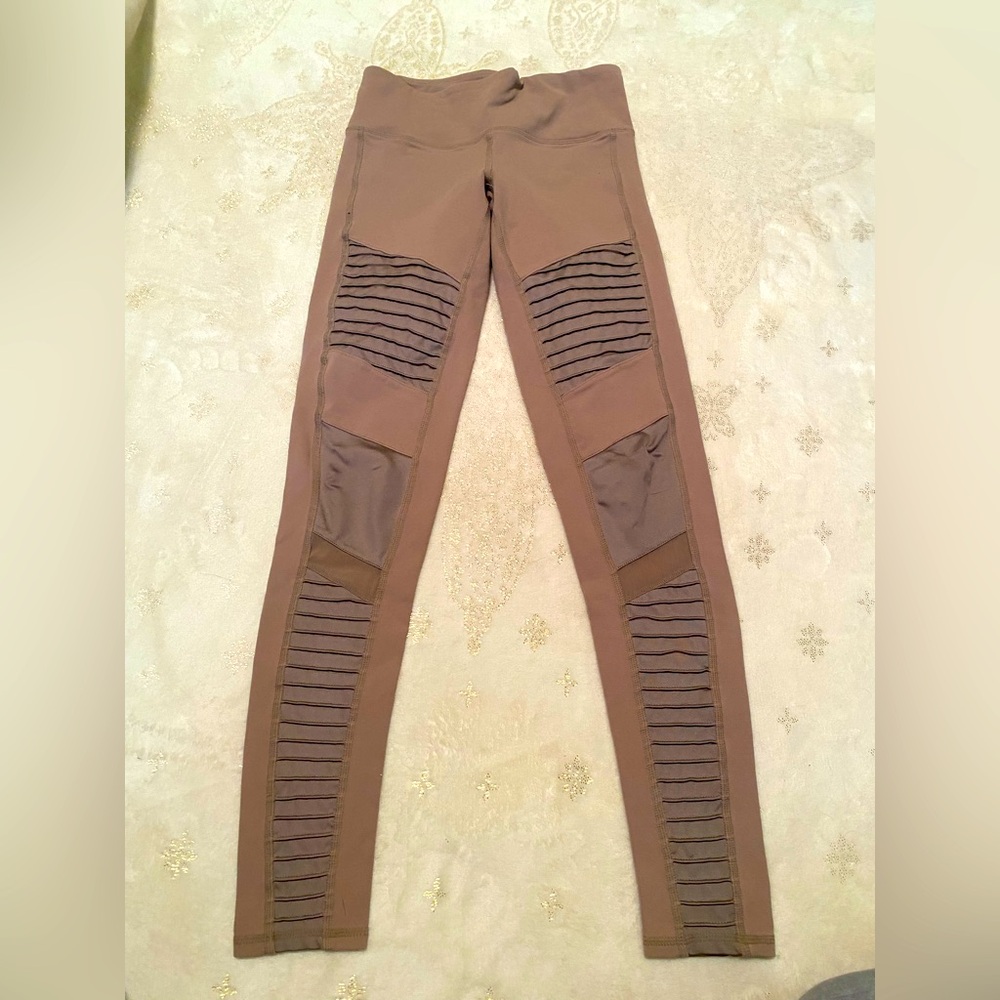ALO Yoga leggings xs
